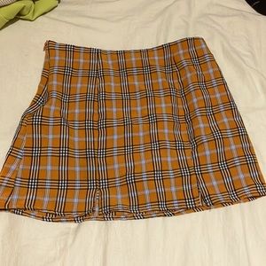 Cute Slitted Yellow Plaid Skirt